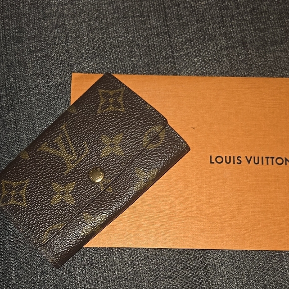 Louis Vuitton Accessories - Louis Vuitton Brown Monogram Key Wallet